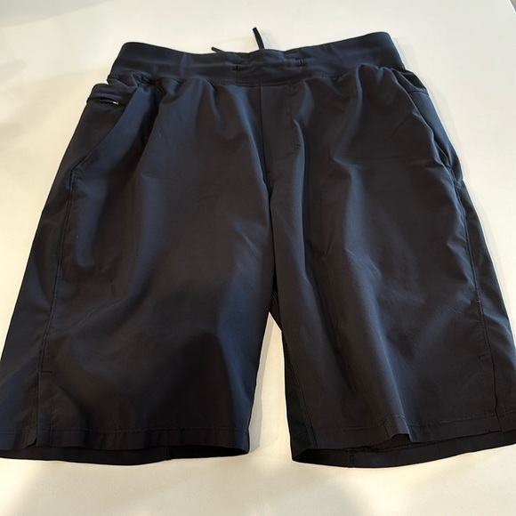 Lululemon THE Short 10” inseam - Picture 1 of 4